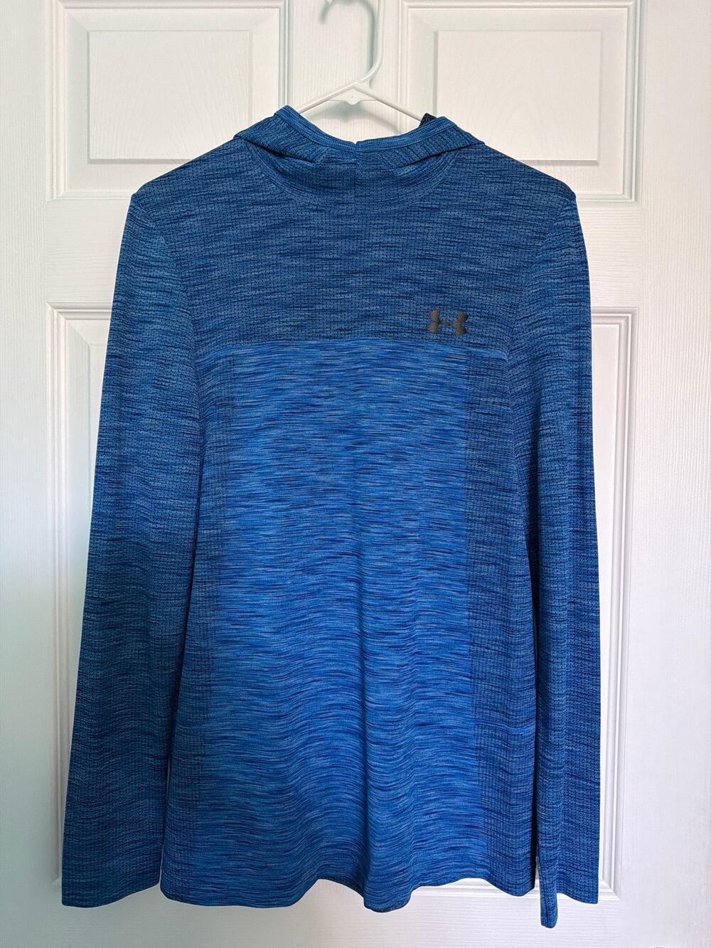 Men’s Small fitted Heat gear Under Armour hoodie